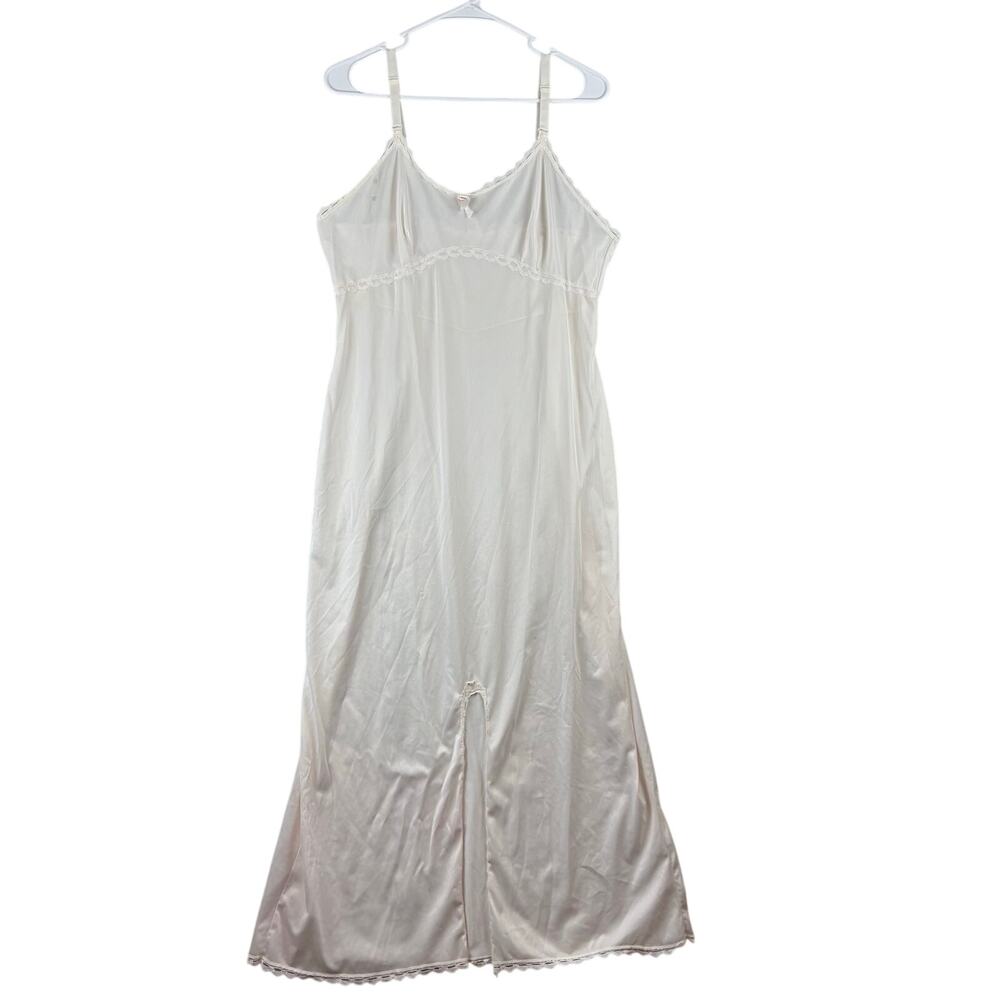 Vintage Ladies Nightgown Slip Dress Size 38 (Measured 34) Bridal Ivory Sexy READ